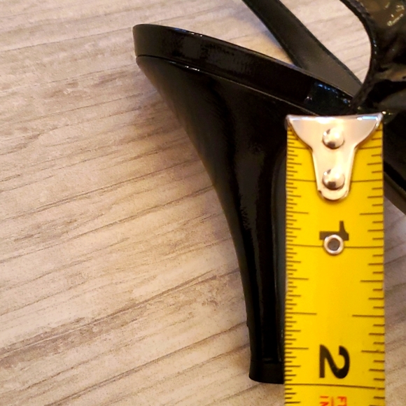 Black Gianni Bini Heels - Picture 9 of 11